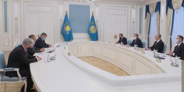 К. Токаев принял главу российского МИД С. Лаврова