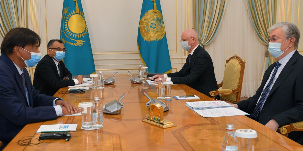 Президент принял исполнительного председателя &laquo;АрселорМиттал Темиртау&raquo;