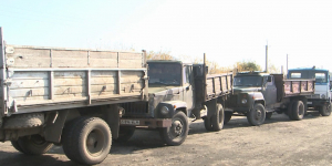 На угольных складах в ВКО выстроились очереди из грузовиков