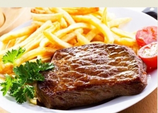 Стейк с картофелем