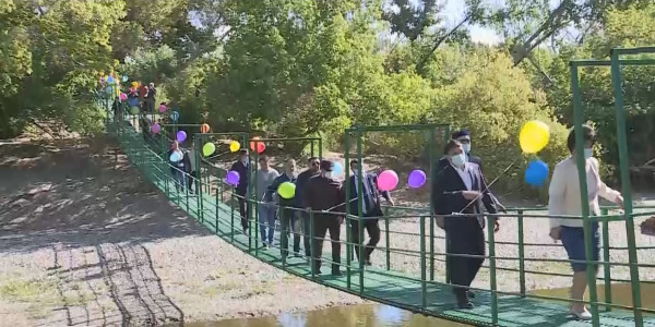 Қайырымды жан ақтөбеліктерге көпір салып берді