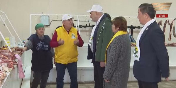 Дайрабаев Екібастұзда шахмат ойнады