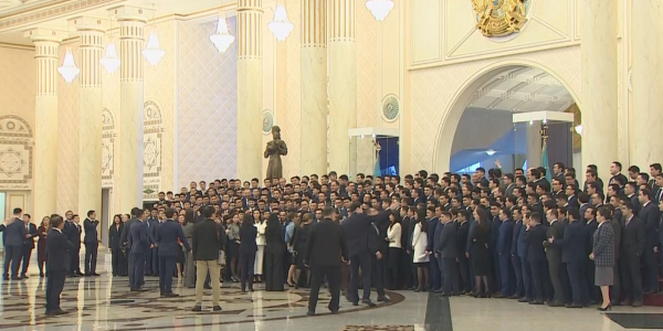 Свыше 70 резервистов пригласили на работу в нацкомпании, министерства и акиматы