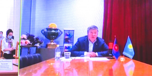 Дәулет Тұрлыханов Қарағанды облысы жастарымен онлайн форматта жүздесті