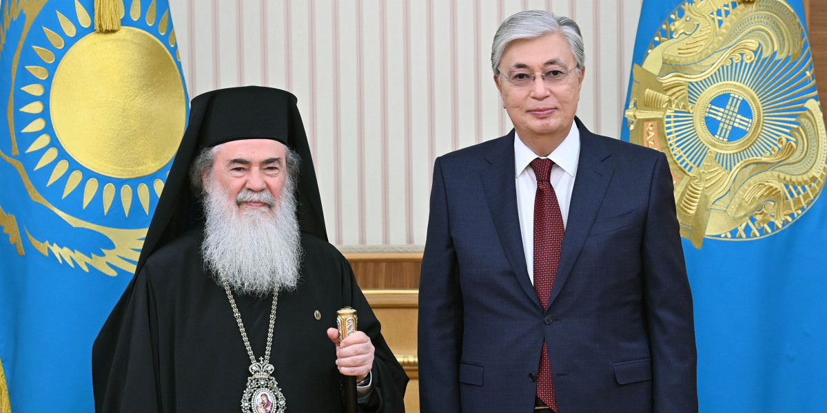 Касым-Жомарт Токаев провел встречу с Патриархом Иерусалимским Феофилом ІІІ