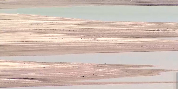 В Бартогайском водохранилище наблюдается критически низкий уровень воды