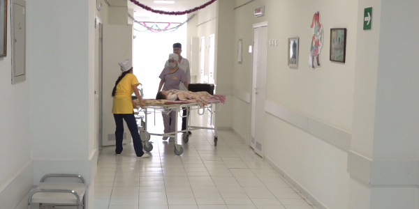 В Атырау школьник отравился конфетами с кофеином