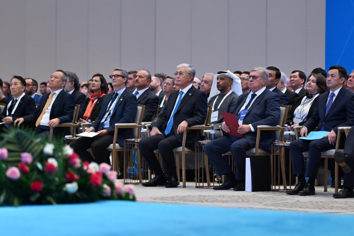 Президент принимает участие в Международном форуме стратегических партнеров