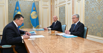 Глава государства принял заместителя Премьер-министра Каната Бозумбаева
