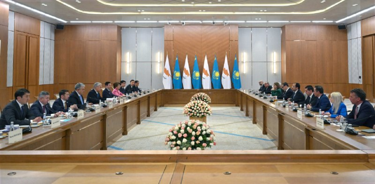 Қасым-Жомарт Тоқаев пен Никос Христодулидистің келіссөзі кеңейтілген құрамда жалғасты