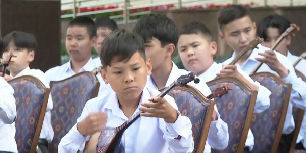 Қазақстандықтар Ұлттық домбыра күнін атап өтуде