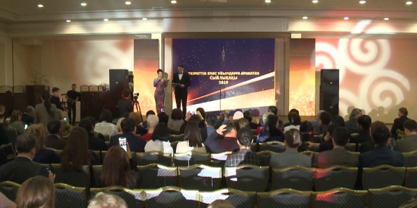 63 неправительственные организации получили премии ко Дню Независимости