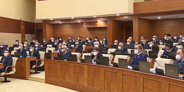 Мәжіліс үшжылдық бюджет пен кепілдендірілген трансферт туралы заң жобаларын мақұлдады