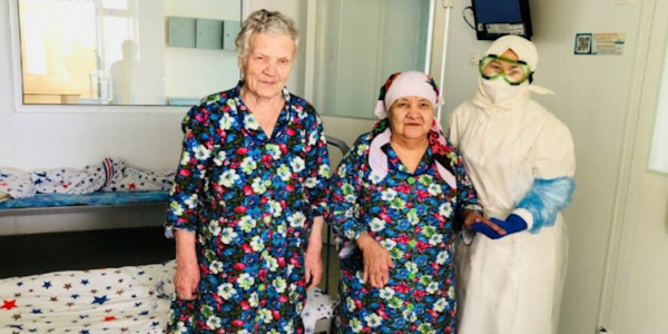 Елордалық дәрігерлер 93 жастағы науқасты коронавирустан емдеді