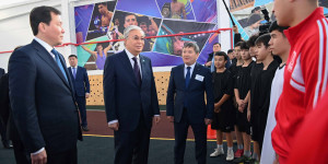 Президент посетил спорткомплекс в селе Саржансай Мартукского района