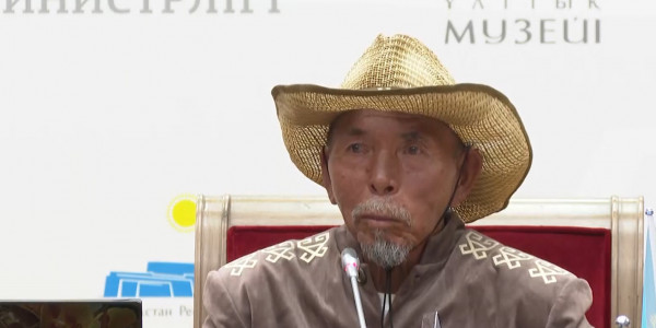 Ұлытау ауданынан жаяу шыққан 72 жастағы жиһанкез Сәрсенбай Қотырашев елордаға жетті