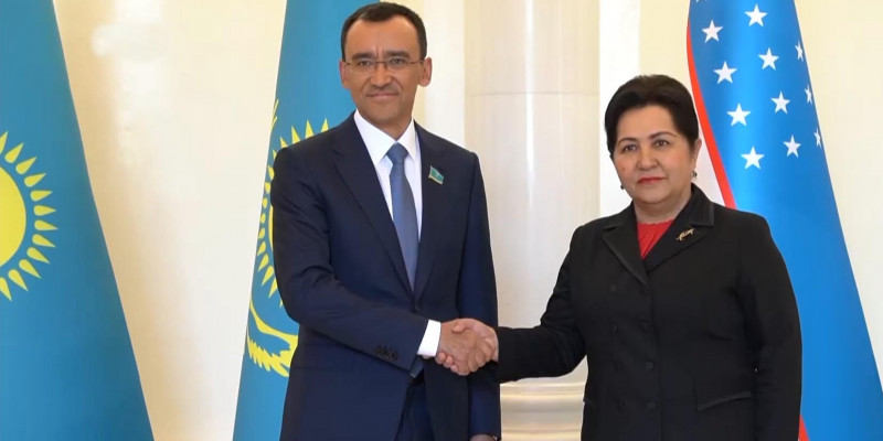 Сенат төрағасы Мәулен Әшімбаев ресми сапармен Өзбекстанға барды