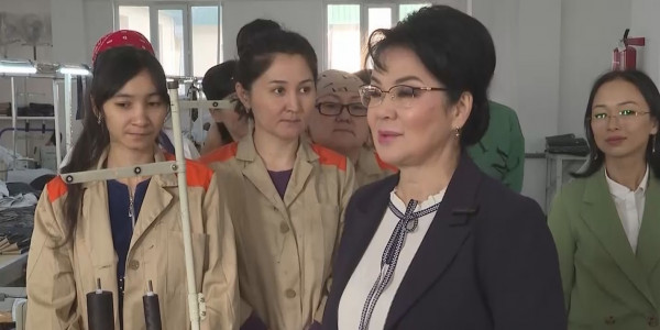 Тұрсынбекова тігіншілермен кездесті