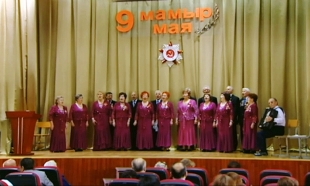 Соғыс әндерін шырқайтын &laquo;Достық&raquo; хорына арнайы сыйлық табысталды