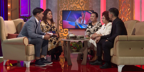 Аягүл Миразова, Қуантар Әлихан, Алтын Маханбетова. &laquo;Tόrletińiz&raquo;