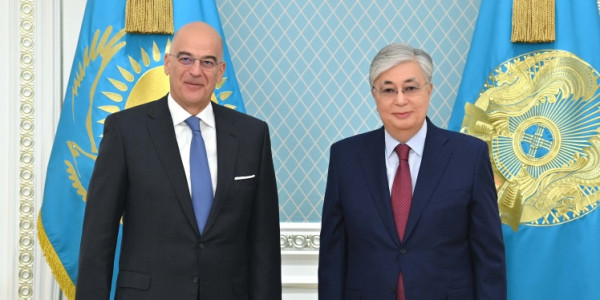 Мемлекет басшысы Грекия Республикасының Сыртқы істер министрі Николаос Дендиасты қабылдады