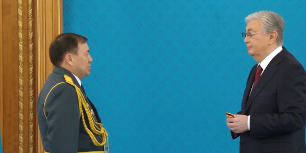 Людей в погонах чествовали в Акорде