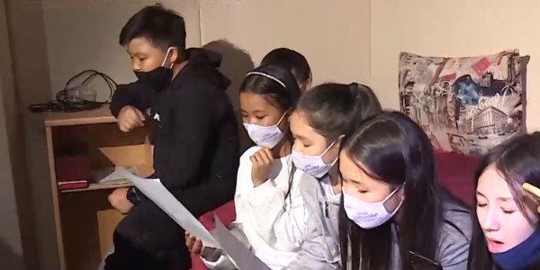 Junior Eurovision Ұлттық іріктеуі финалистері Ержан Максимнен шабыт алды