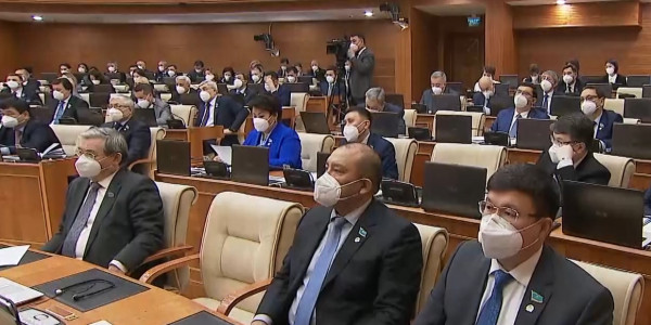 Мажилисмены недовольны темпами освоения бюджетных средств