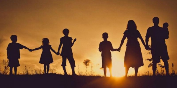 Порядка 400 тыс. семей получат госпособие по многодетности в апреле