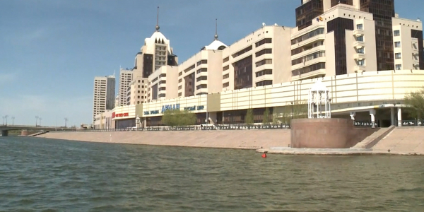 Астанада кемемен жүзу маусымы басталды