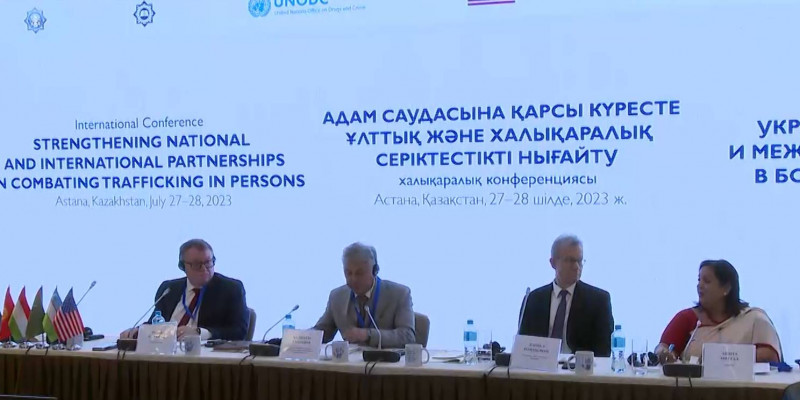 В Казахстане регистрируют более 100 преступлений торговли людьми