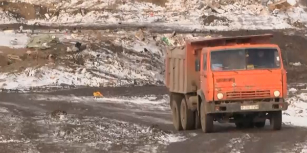 В Атырау планируют увеличить тариф на вывоз мусора