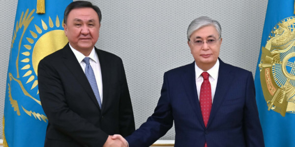 Президент Түркі мемлекеттері ұйымының Бас хатшысы Кубанычбек Өмірәлиевті қабылдады