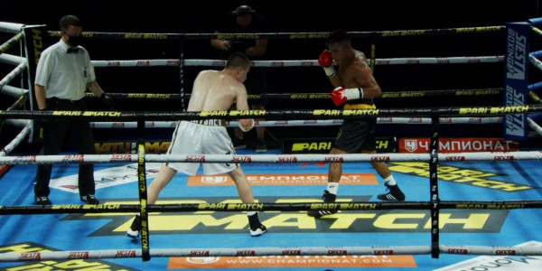 Профессиональный бокс. Международный турнир &laquo;Kold wars&raquo;. 2 день