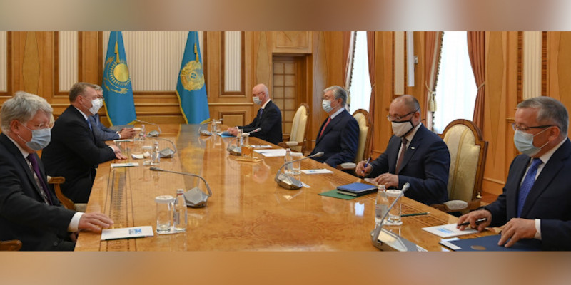 Глава государства принял губернатора Астраханской области