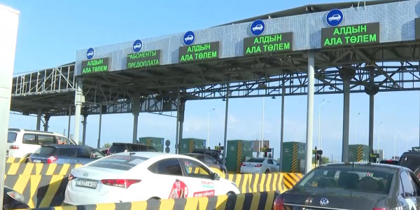 Алматы-Қапшағай бағытындағы ақылы жол көлік жүргізушілерін азапқа салды