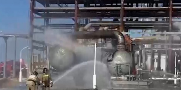 Пострадавших от пожара на Жанажольском заводе доставят в ожоговый центр