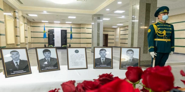 Аи-26 ұшақ апатында қаза тапқан әскери қызметшілерге әскери құрмет көрсетілді