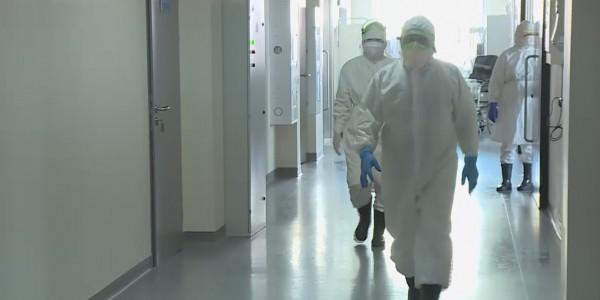 Мылтықсыз майдан: Дәрігерлер қатерлі вируспен қалай күресуде?