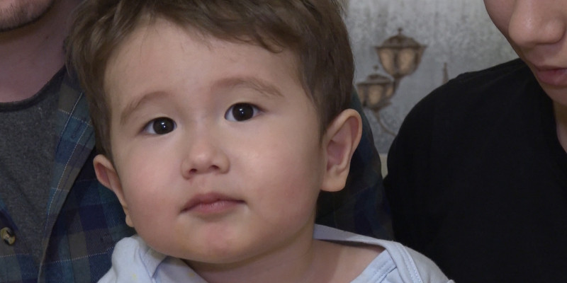 Цена счастливой жизни — 1 млрд тенге: родители маленького Эмира просят помощи
