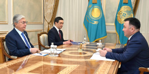 Касым-Жомарт Токаев принял председателя Верховного суда Асламбека Мергалиева