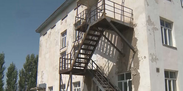 Түркістандықтарды апатты мектеп алаңдатады