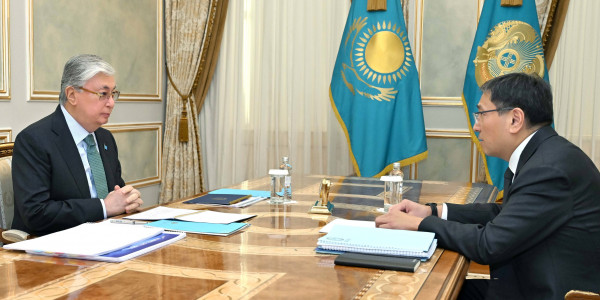 Касым-Жомарт Токаев принял акима города Алматы Ерболата Досаева