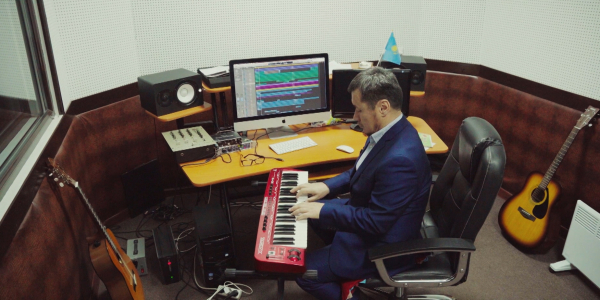 &laquo;Бір туынды тарихы&raquo;: &laquo;Үшқоңыр&raquo; деректі фильмі