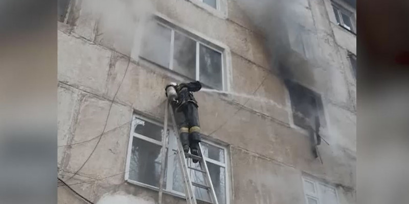 Пожар в Жанатасе: родителям погибших детей купили квартиру