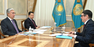 Глава государства принял министра энергетики Алмасадама Саткалиева