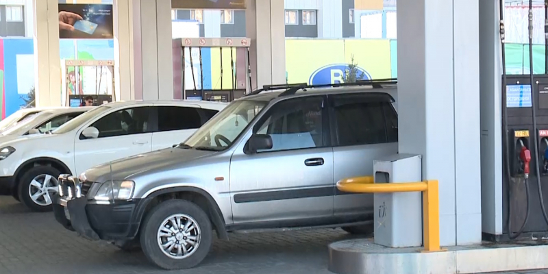 Поднять цены на бензин планируют в Казахстане