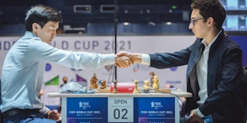 Казахстанский шахматист Ринат Джумабаев одержал победу на Кубке мира ФИДЕ
