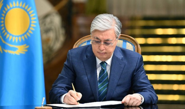 Президент Руслан Жақсылықовты Қорғаныс министрі лауазымынан босатты