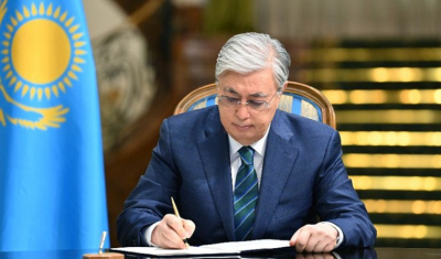 Президент Руслан Жақсылықовты Қорғаныс министрі лауазымынан босатты